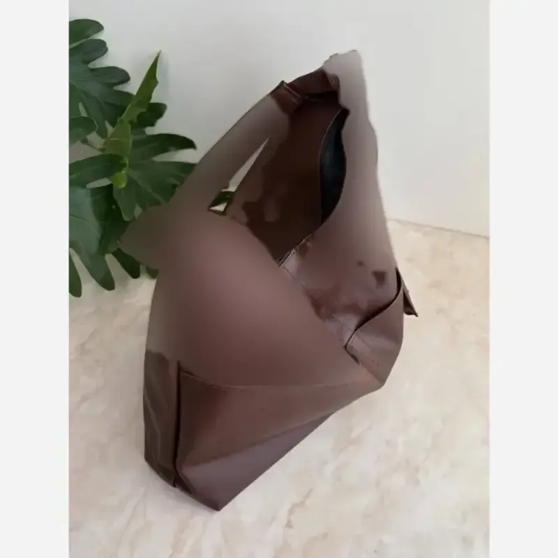 کیف زنانه شرانگ وارداتی دو جیب جلو مشکی و شکلاتی